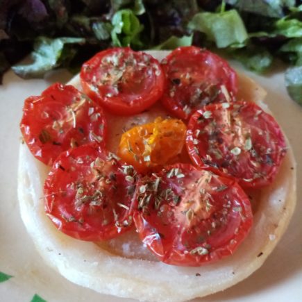 Tartelette tomate cerise sans gluten et sans produits laitiers